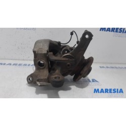Renault - Megane - Knuckle, front right