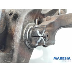 Renault - Megane - Knuckle, front right