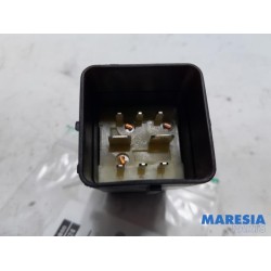 Peugeot - Expert - Glow plug relay