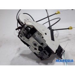 Peugeot - Expert - Sliding door lock mechanism, left