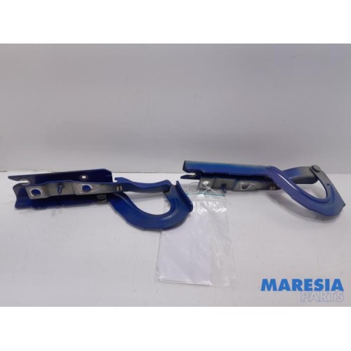 Peugeot - Expert - Bonnet Hinge