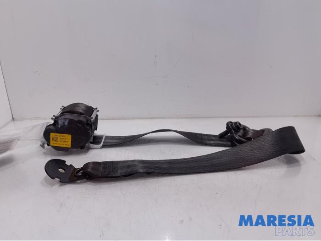 Fiat - Talento - Front seatbelt, right