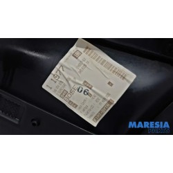 Alfa Romeo - Giulietta - Portierbekleding 4Deurs rechts-voor