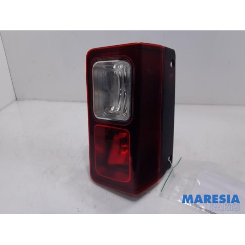 Fiat - Talento - Taillight, right