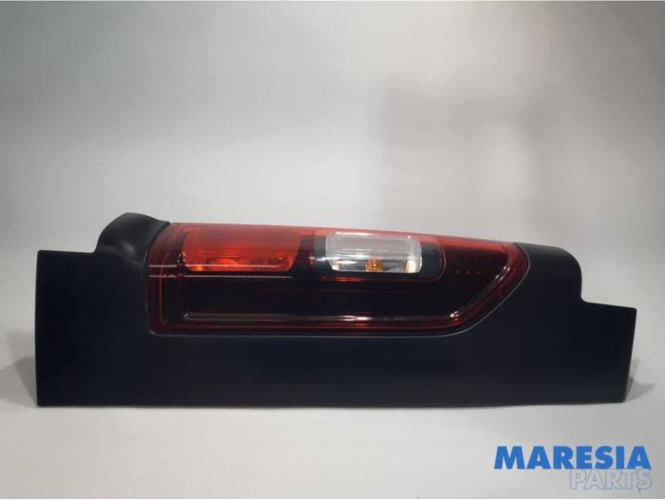 Fiat - Talento - Taillight, right