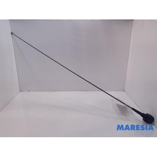 Peugeot - 107 - Antenna