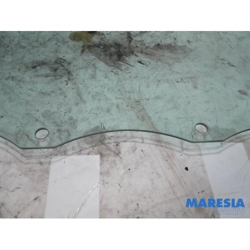 Peugeot - 107 - Door window 4-door, front left