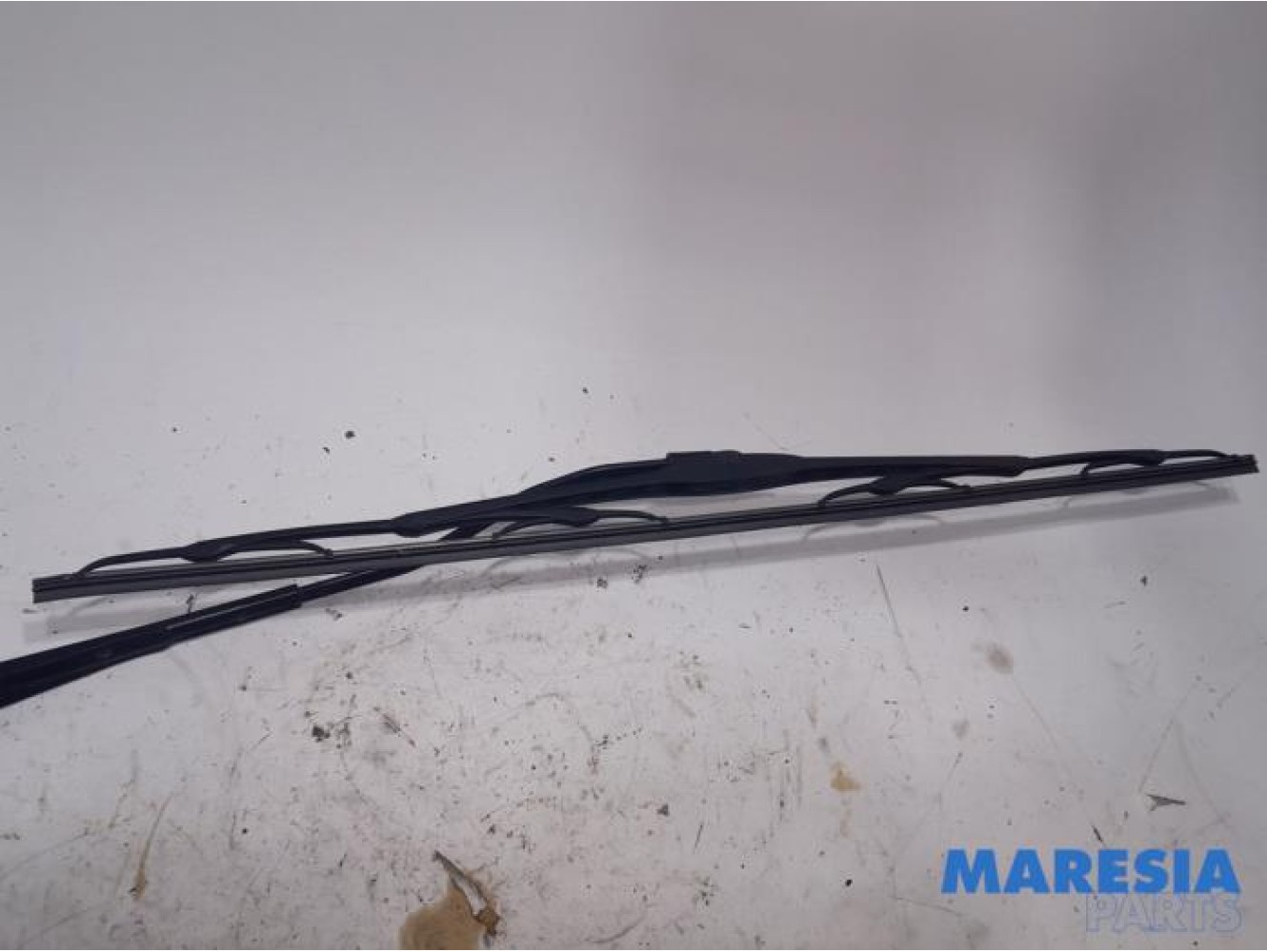 Peugeot - Expert - Front wiper arm