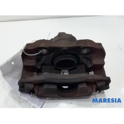 Peugeot - 208 - Bremszange links vorne