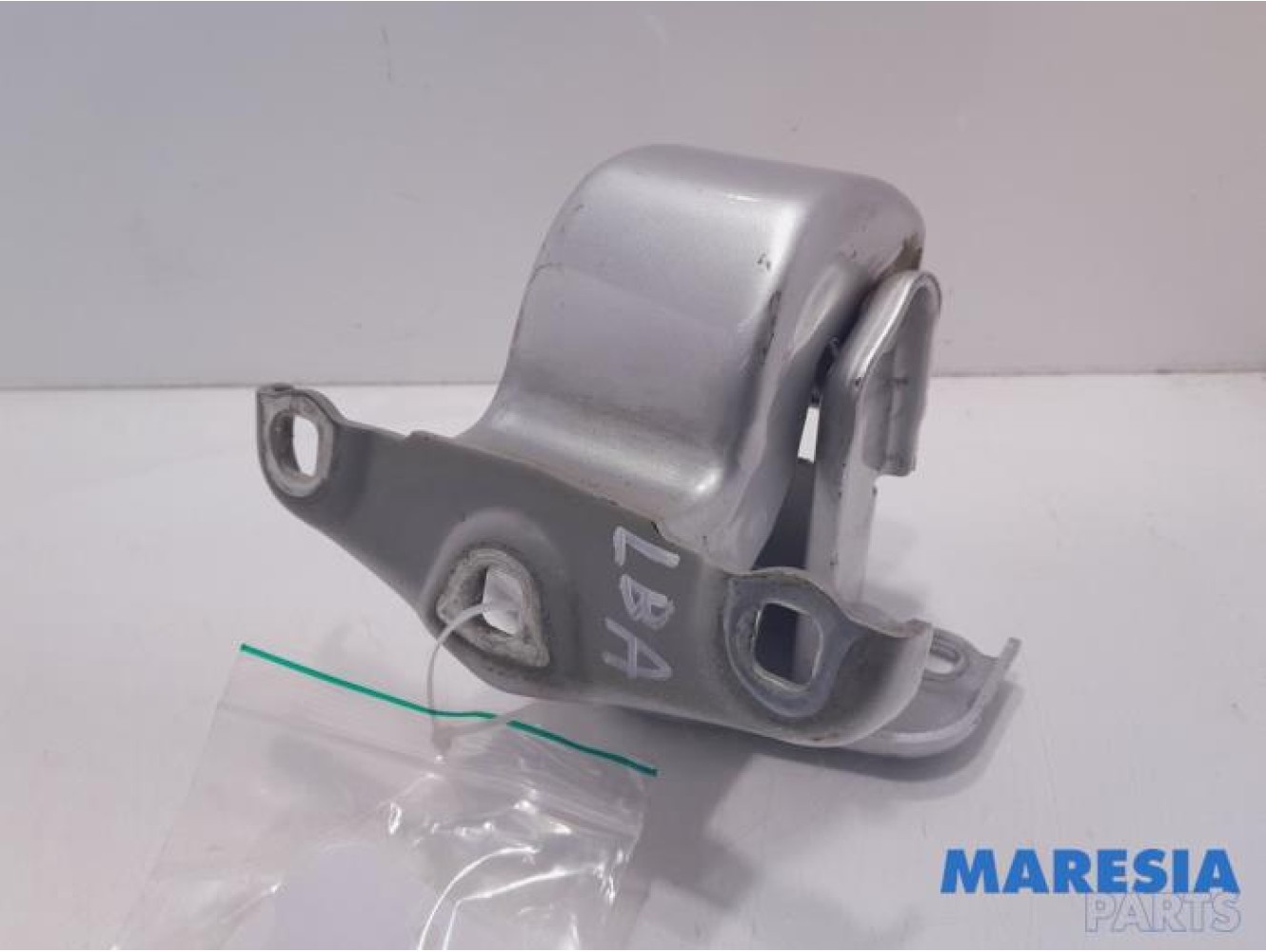 Fiat - Talento - Tailgate hinge