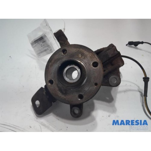 Peugeot - 107 - Knuckle, front right