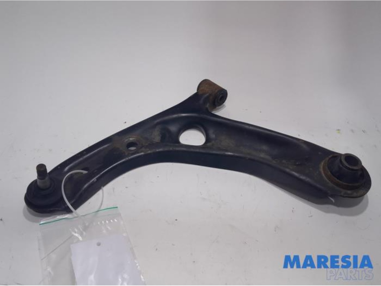 Peugeot - 107 - Querlenker unten links vorne