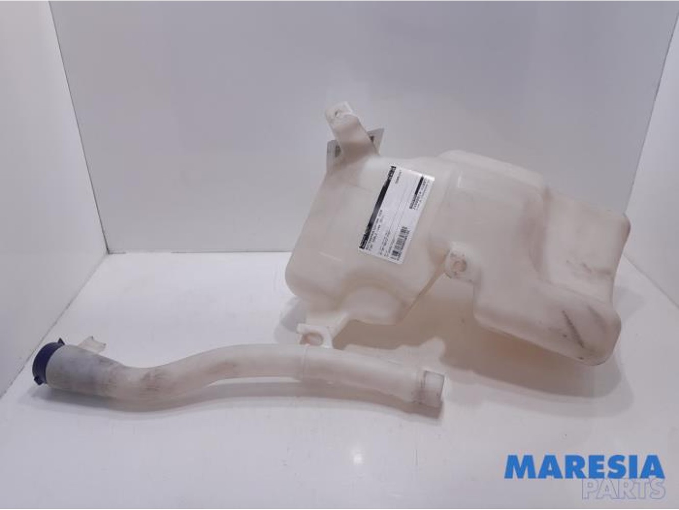 Fiat - Doblo - Front windscreen washer reservoir