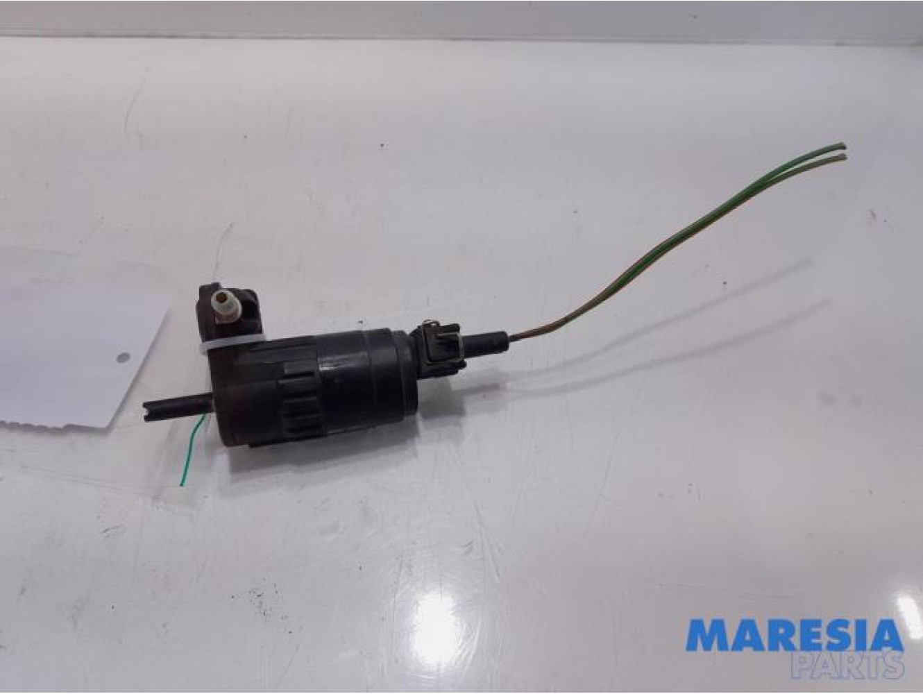 Fiat - Doblo - Windscreen washer pump