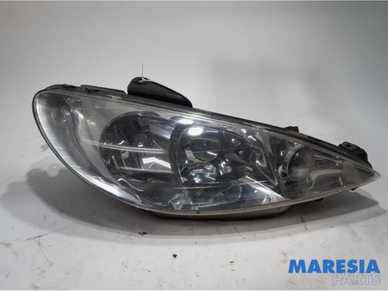 Peugeot - 206 - Phare droit