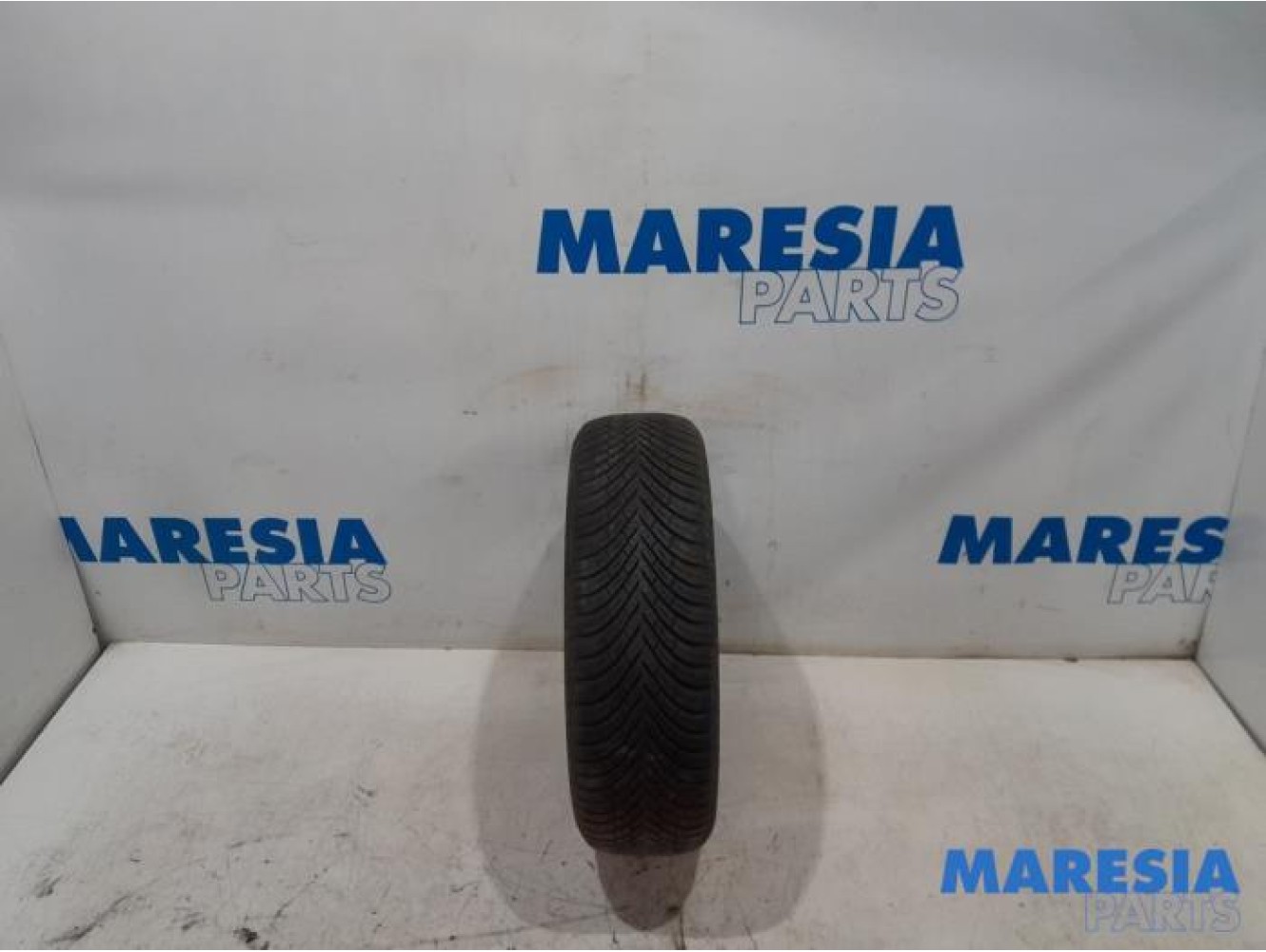 Peugeot - 207 - Tyre