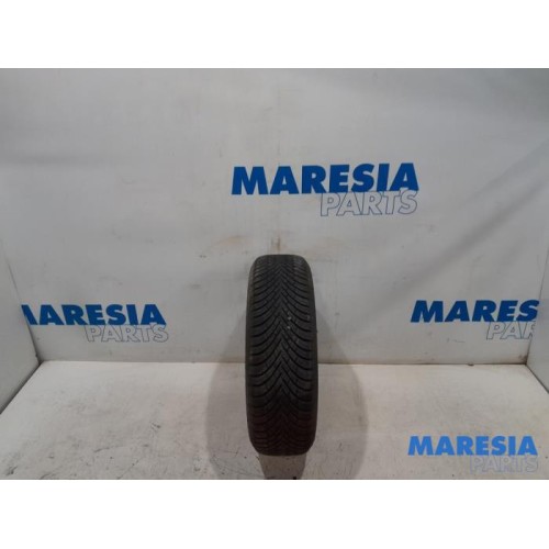 Peugeot - 207 - Tyre