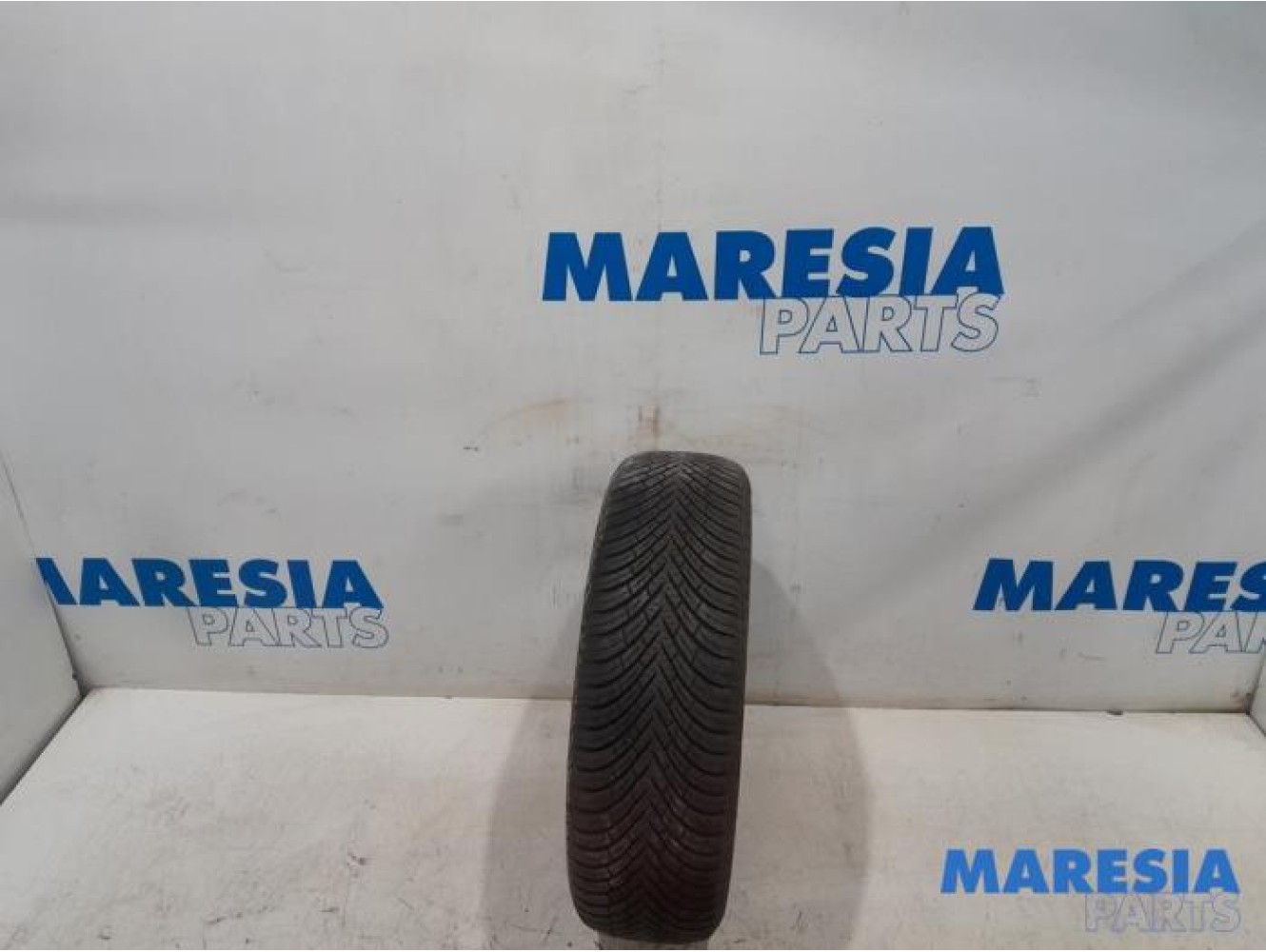 Peugeot - 207 - Tyre