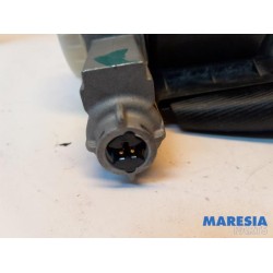 Fiat - 500 - Front seatbelt, left