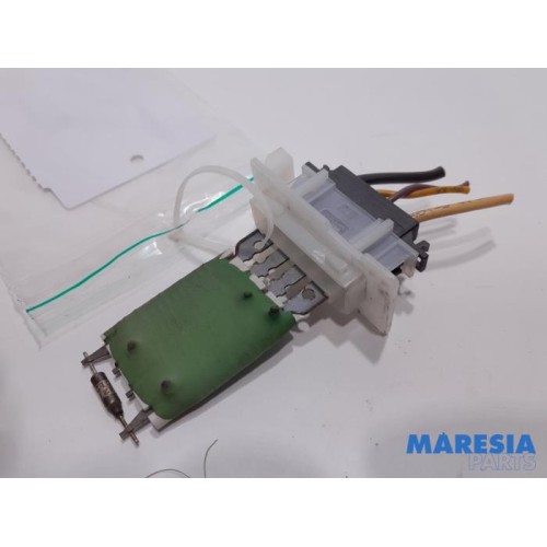 Peugeot - 207 - Heater resistor