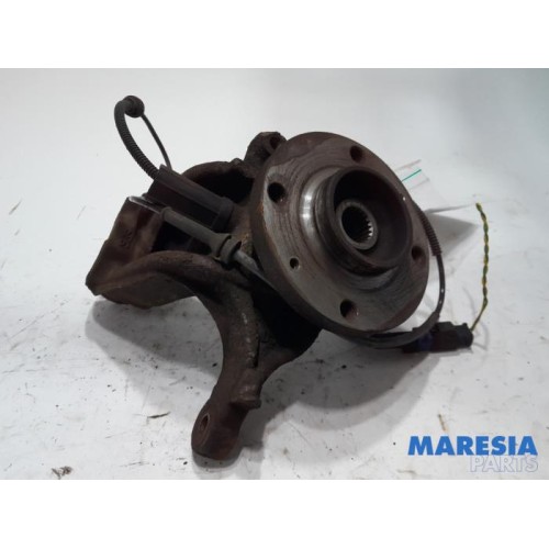 Peugeot - 207 - Knuckle, front right