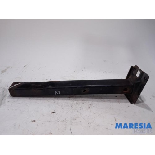 Peugeot - 207 - Front part support
