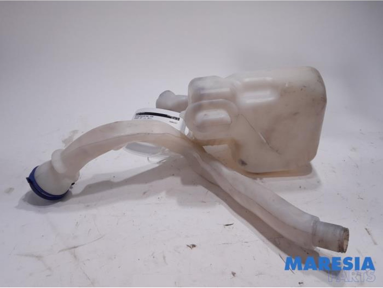 Peugeot - 207 - Front windscreen washer reservoir