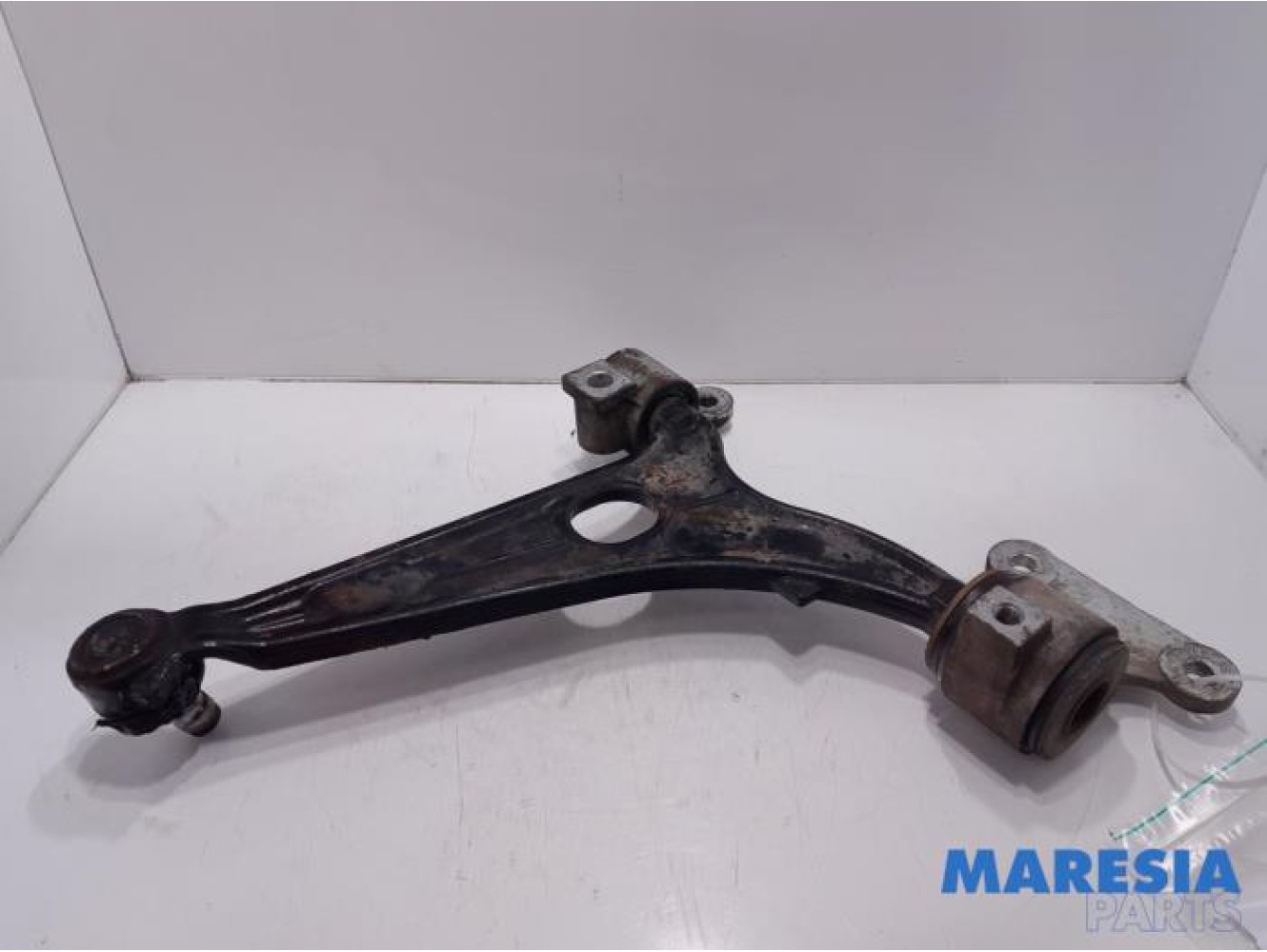 Fiat - Scudo - Front lower wishbone, right