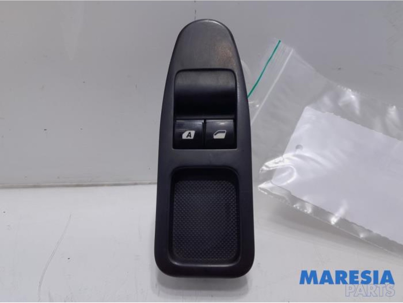 Fiat - Scudo - Multi-functional window switch