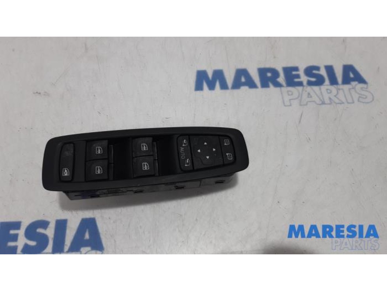 Renault - Scenic - Multi-functional window switch
