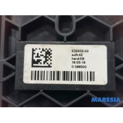 Renault - Scenic - Multi-functional window switch