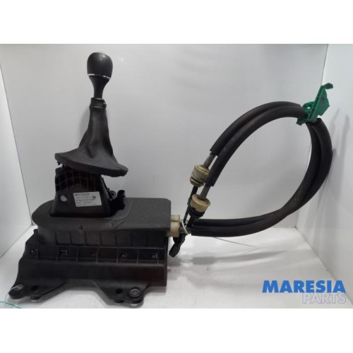Alfa Romeo - Mito - Gear stick
