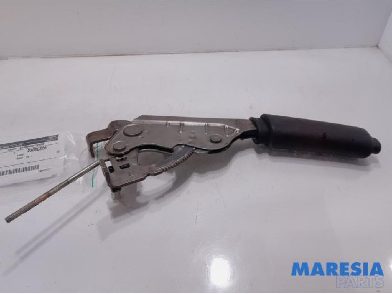 Alfa Romeo - Mito - Parking brake lever