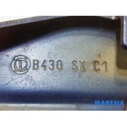 Alfa Romeo - Mito - Motorhaube Scharnier