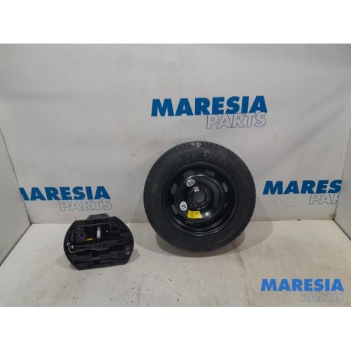 Citroen - C3 - Krikset + reservewiel
