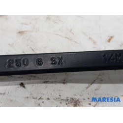 Fiat - Ducato - Front wiper arm