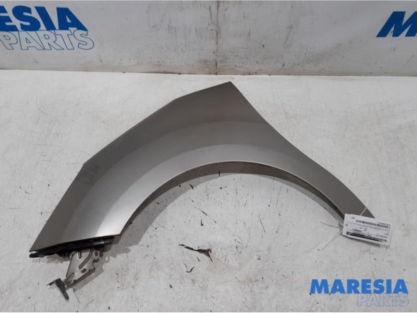 Citroen - C3 - Front wing, left
