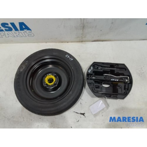 Citroen - C3 - Krikset + reservewiel