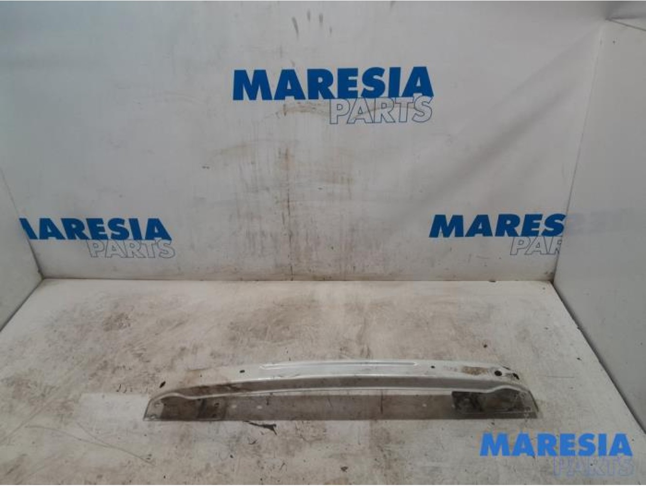 Fiat - 500 - Rear bumper frame