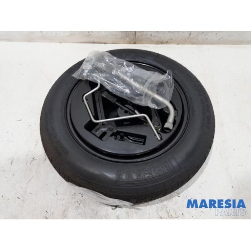 Fiat - 500 - Krikset + reservewiel