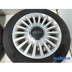 Fiat - 500 - Sportvelgenset + banden