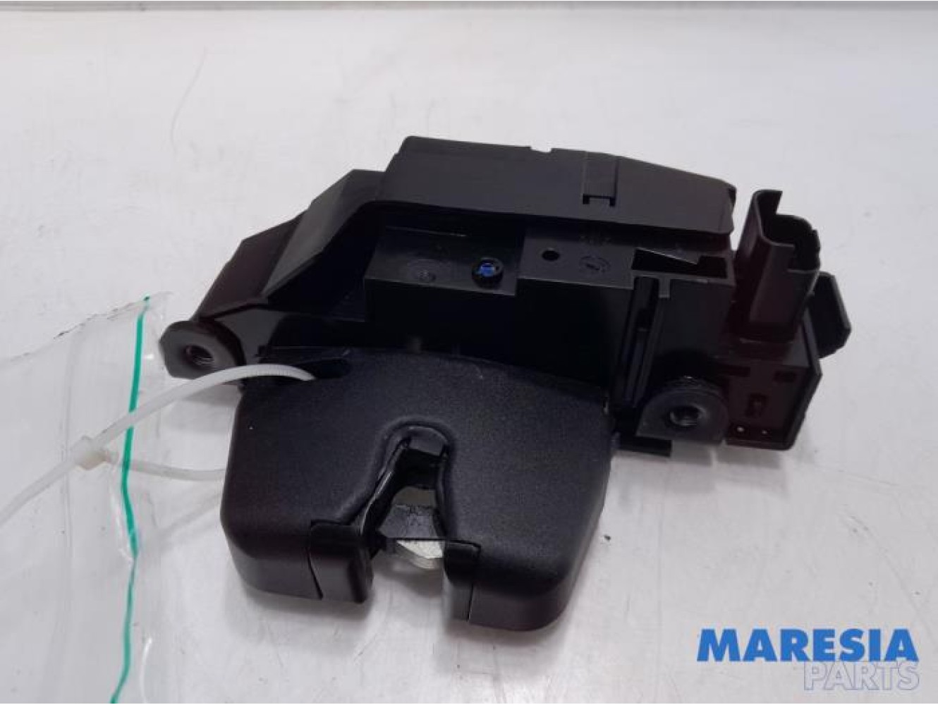 Citroen - C3 - Tailgate lock mechanism