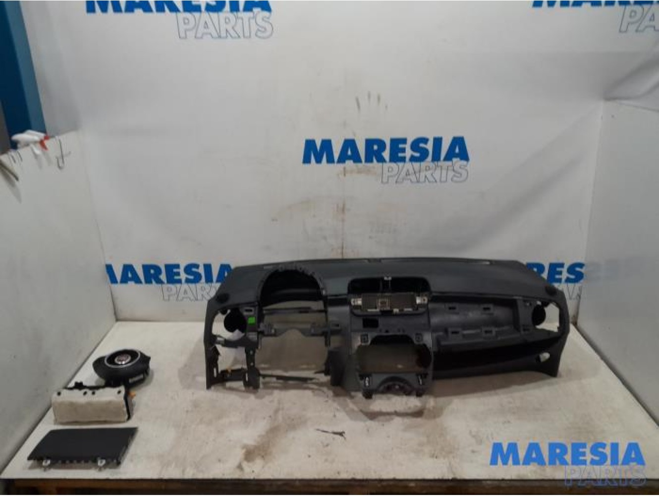 Fiat - 500 - Airbag set + dashboard