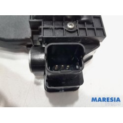 Citroen - C3 - Tailgate lock mechanism