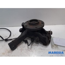 Citroen - C5 - Fusee links-voor