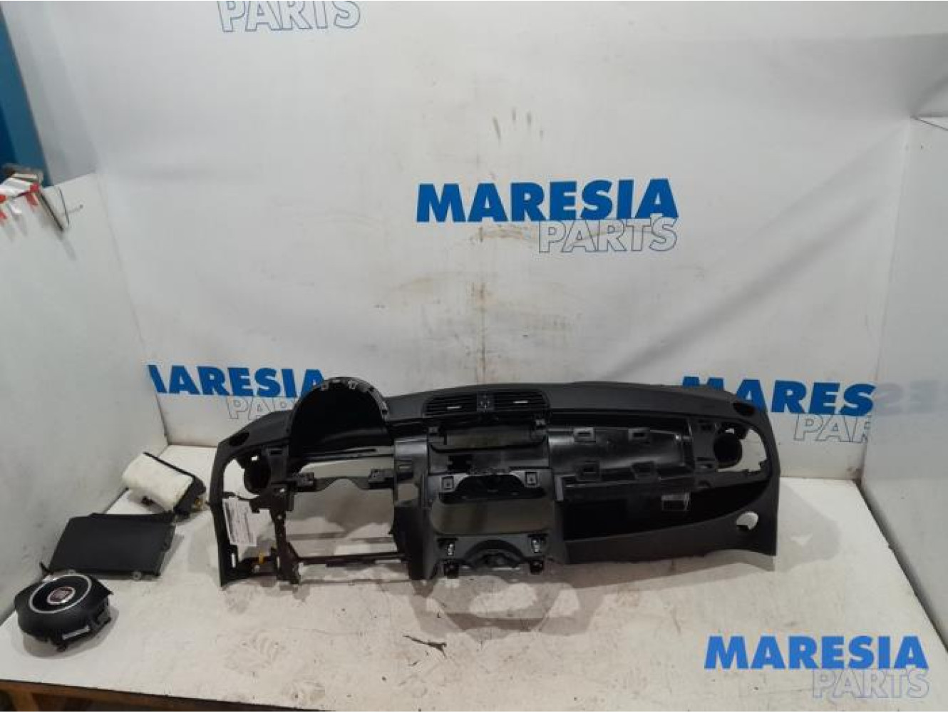 Fiat - 500 - Airbag set + dashboard