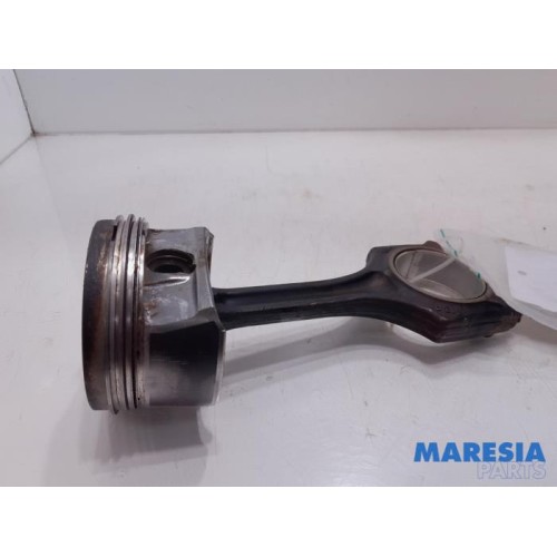 Peugeot - 207 - Piston