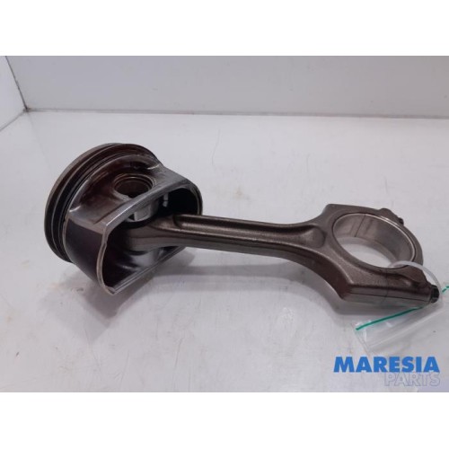 Citroen - C5 - Piston