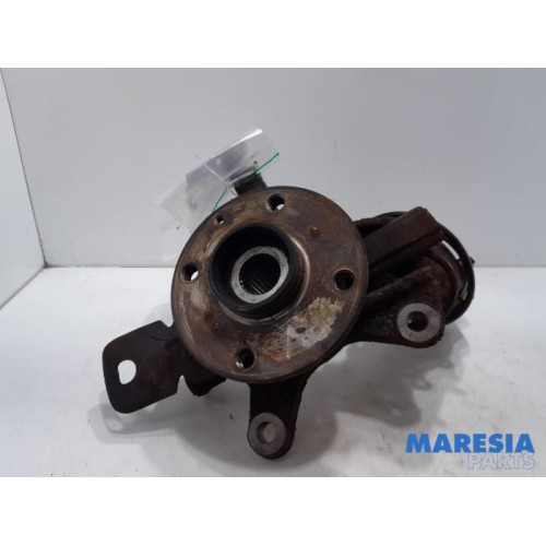 Peugeot - 107 - Achsschenkel rechts vorne