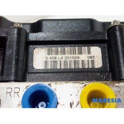 Peugeot - 107 - ABS Pumpe